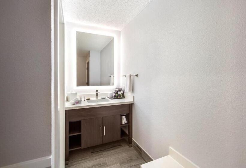 Отель Red Lion Inn & Suites Grants Pass