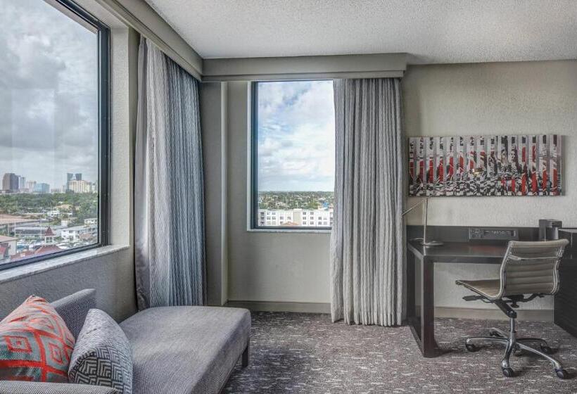 هتل Renaissance Fort Lauderdale Cruise Port