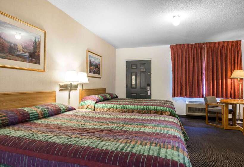 هتل Rodeway Inn & Suites