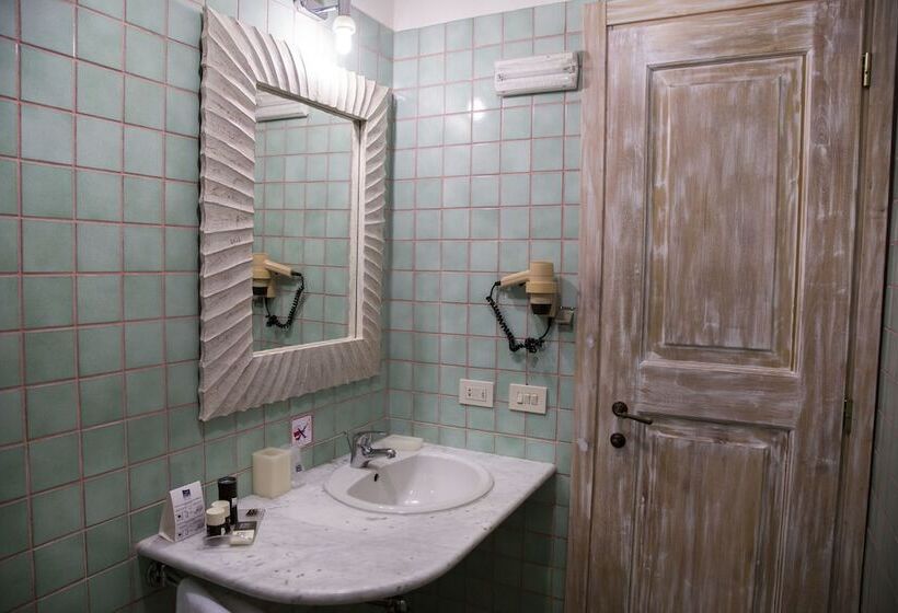 Отель Sant Elmo Beach