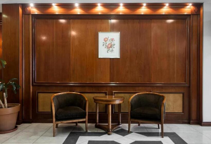 هتل Tucuman Center Suites&business