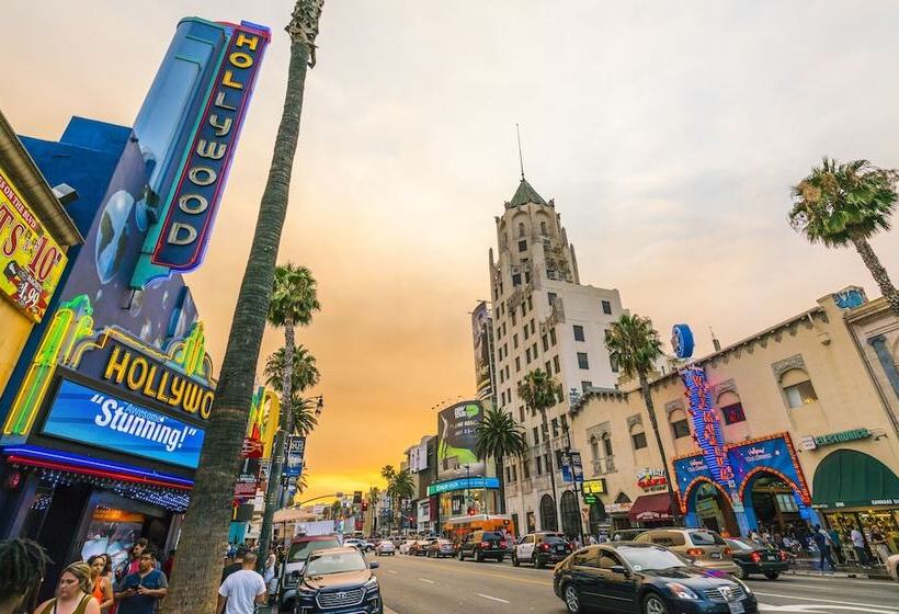 Общежитие La Mirage Inn  Hollywood
