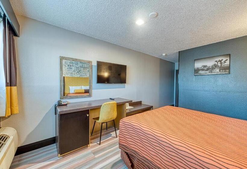 Общежитие La Mirage Inn  Hollywood