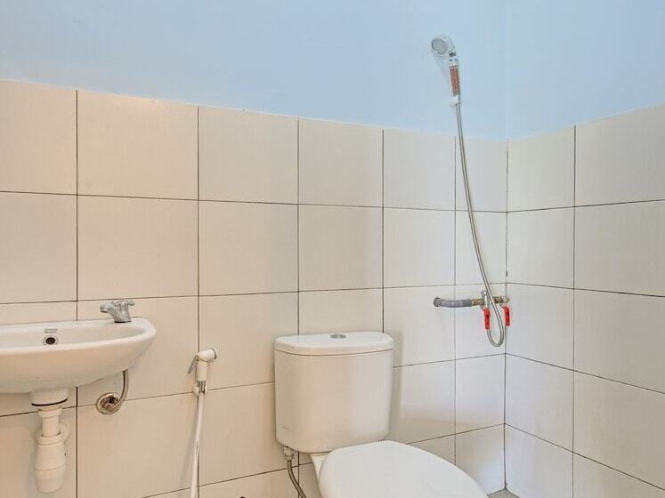 בית מלון כפרי Oyo 3208 Inn App