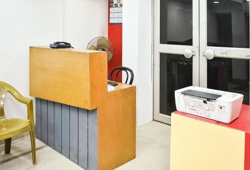 فندق Oyo 61077 Star View Guest House