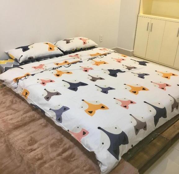 تختخواب و صبحانه 1993’s House