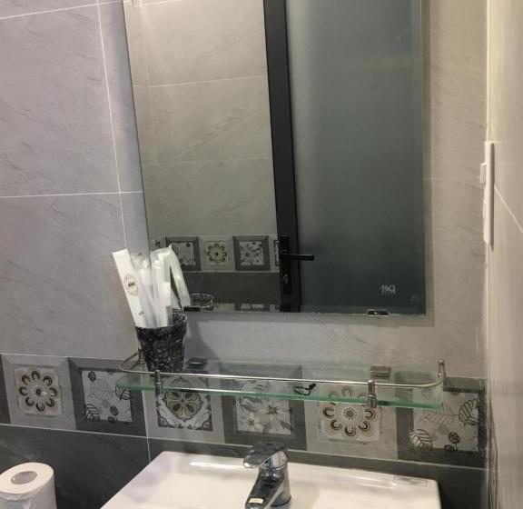 تختخواب و صبحانه 1993’s House