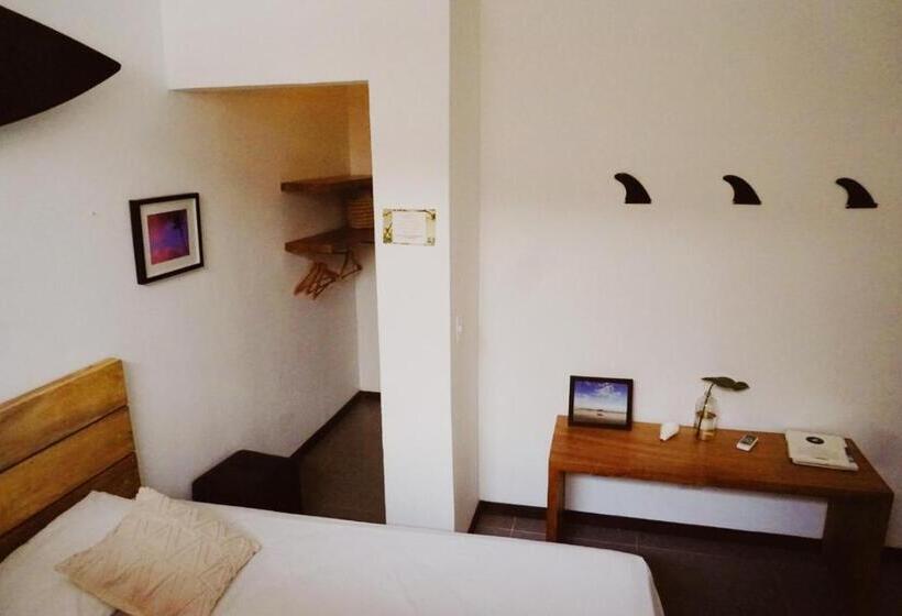 ベッドアンドブレックファースト El Chante Surf House