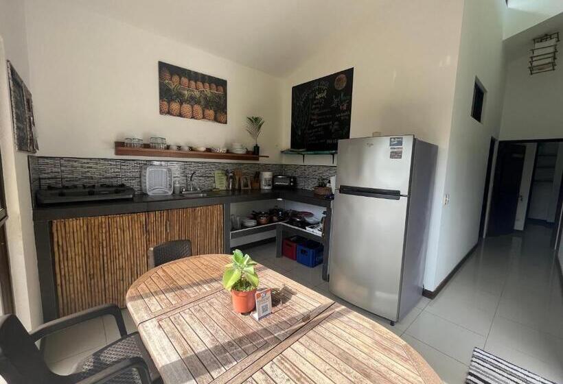 ベッドアンドブレックファースト El Chante Surf House