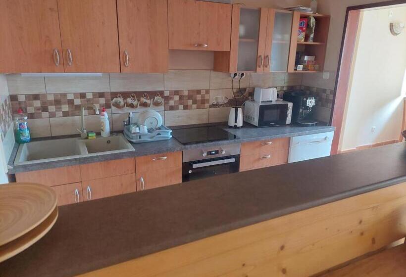 Cserke Apartmanház