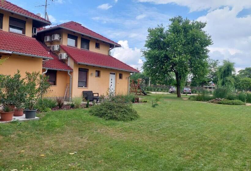 Cserke Apartmanház