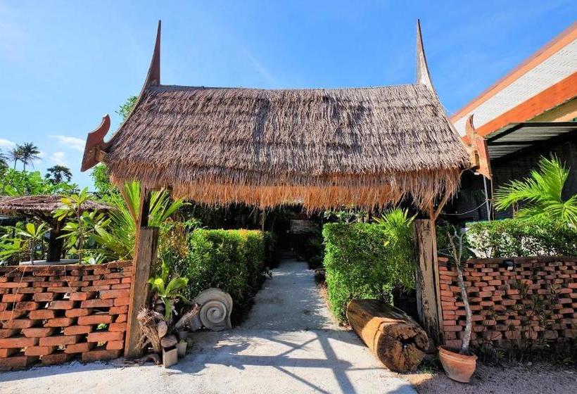 בית מלון כפרי Oyo 503 Phuket Numnoi