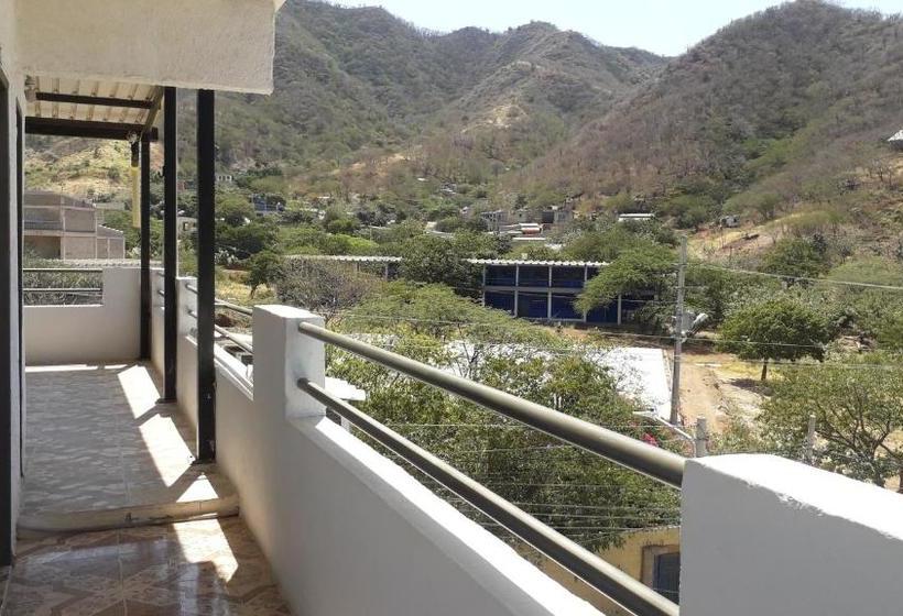 هاستل Hostal Casa Yhoanny