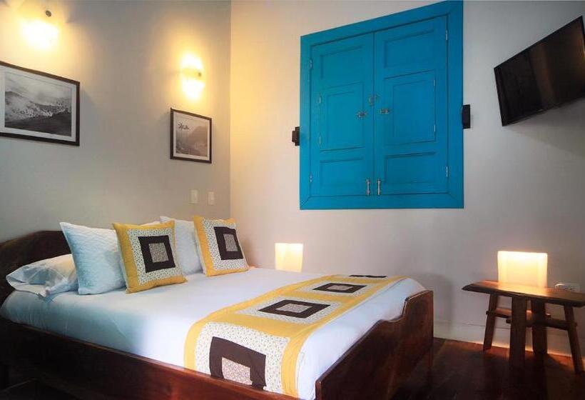 هتل Casa De Las Dos Palmas