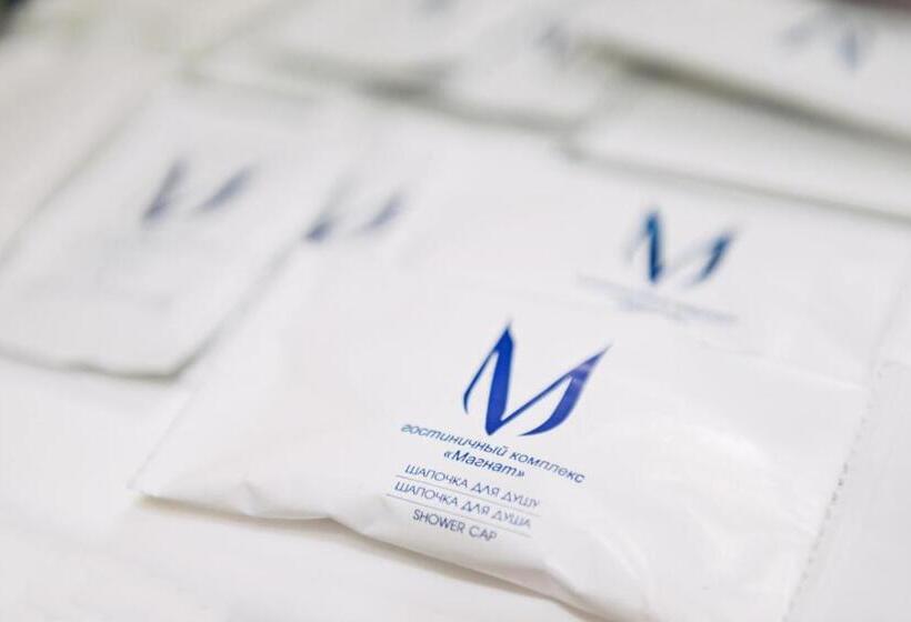 בית מלון כפרי Central Magnat Cinema