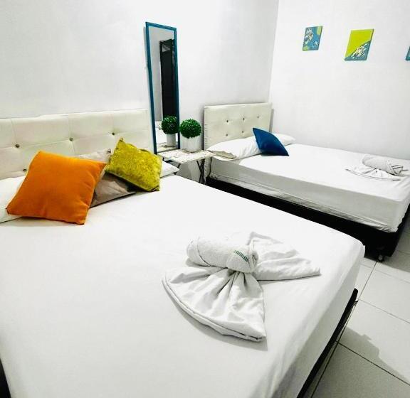 هتل Riviera Central