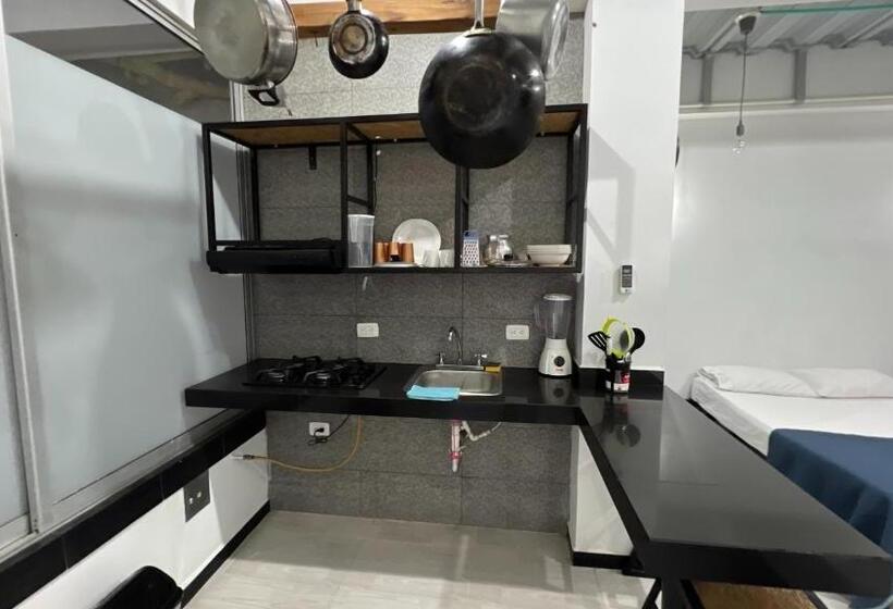 پانسیون Family House Rodadero