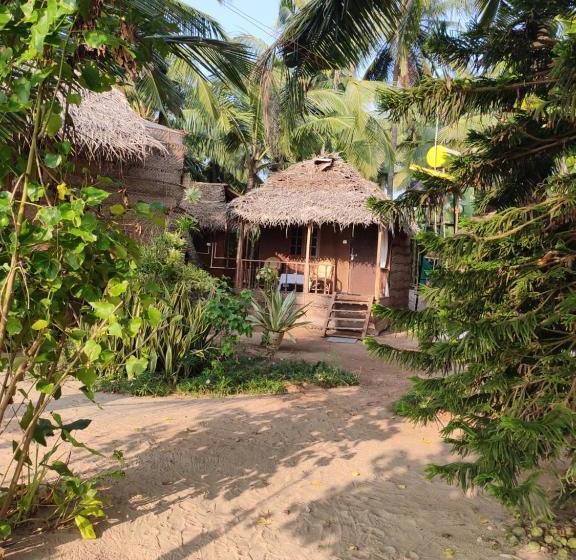 リゾートホテル Costantina   Agonda Beach