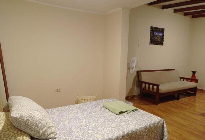 Pension Enhebra House