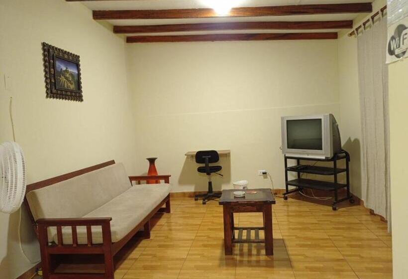 Pension Enhebra House