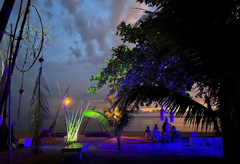 استراحتگاه Baan Koh Mak
