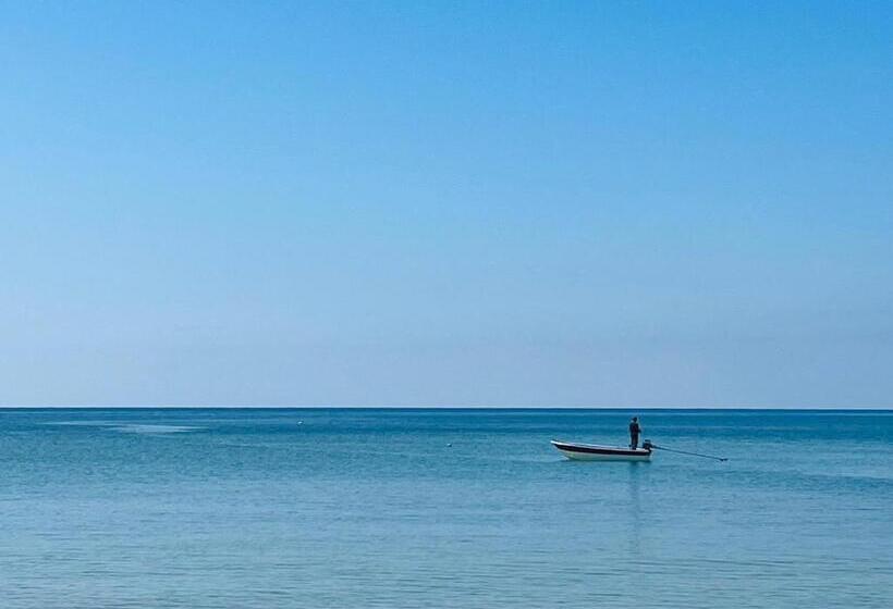 استراحتگاه Baan Koh Mak