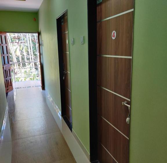 住宿加早餐  Bandekar Home Stay