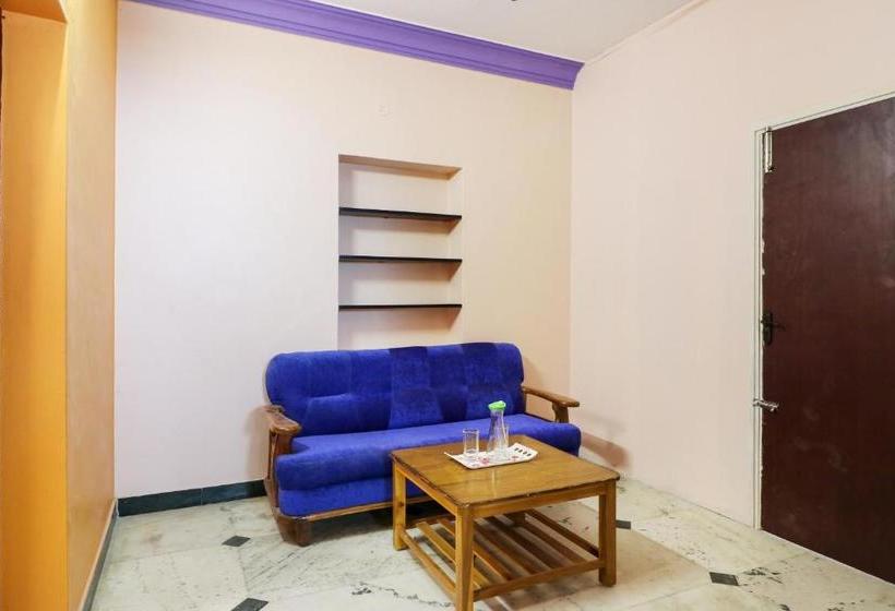 酒店 Oyo 76797 S V Apartments