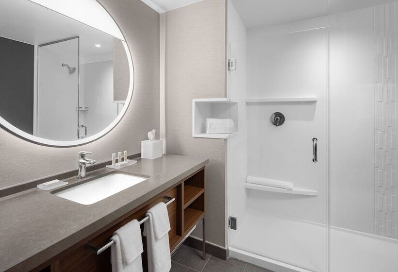 فندق Courtyard By Marriott Lansing Downtown
