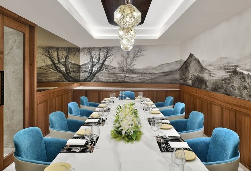 בית מלון כפרי Courtyard By Marriott Nashik