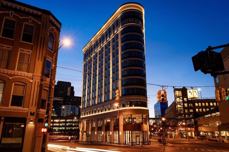 هتل Residence Inn By Marriott Grand Rapids Downtown