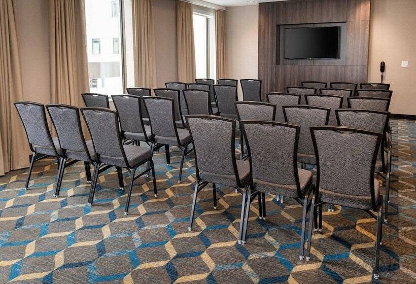 هتل Residence Inn By Marriott Grand Rapids Downtown