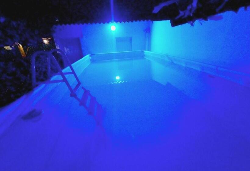 پانسیون Hostal Baruch