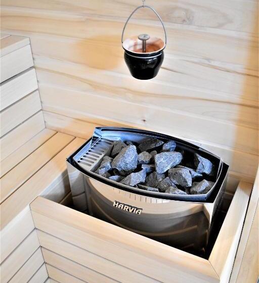 پانسیون Korpa Deli Rooms Spa