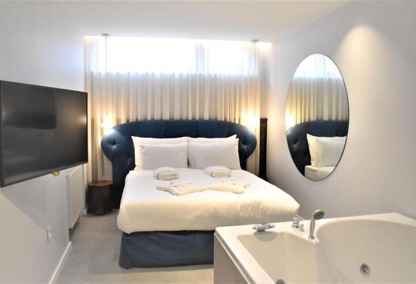 پانسیون Korpa Deli Rooms Spa