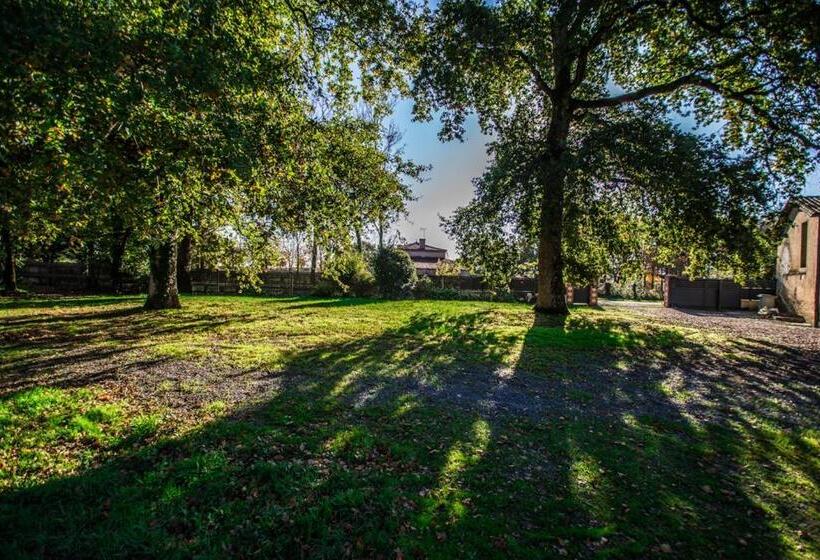 بنسيون La Grange Du Cleray