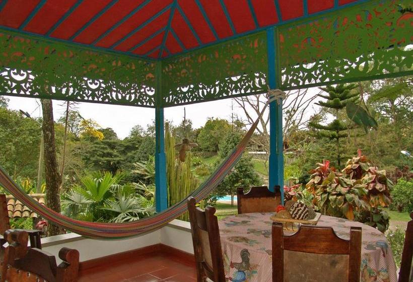 تختخواب و صبحانه Finca La Colina