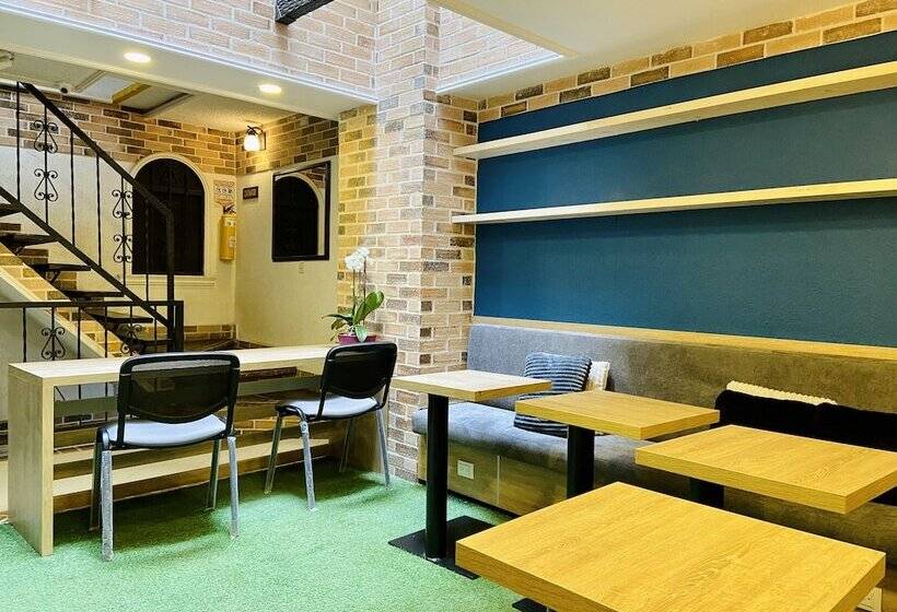 هتل Casa Santafe   Coliving