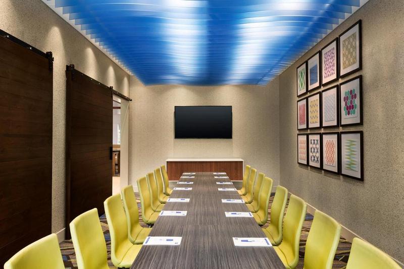 هتل Holiday Inn Express & Suites Onalaska La Crosse Area By Ihg