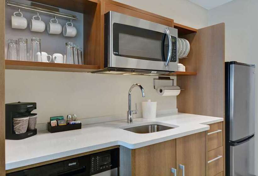 Отель Home2 Suites By Hilton Fort Myers Colonial Blvd