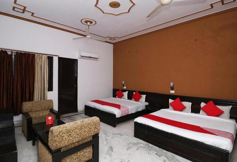 فندق Oyo 28193 Navya Inn