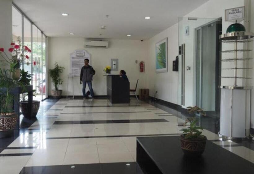 هتل Sewaunitkalcit