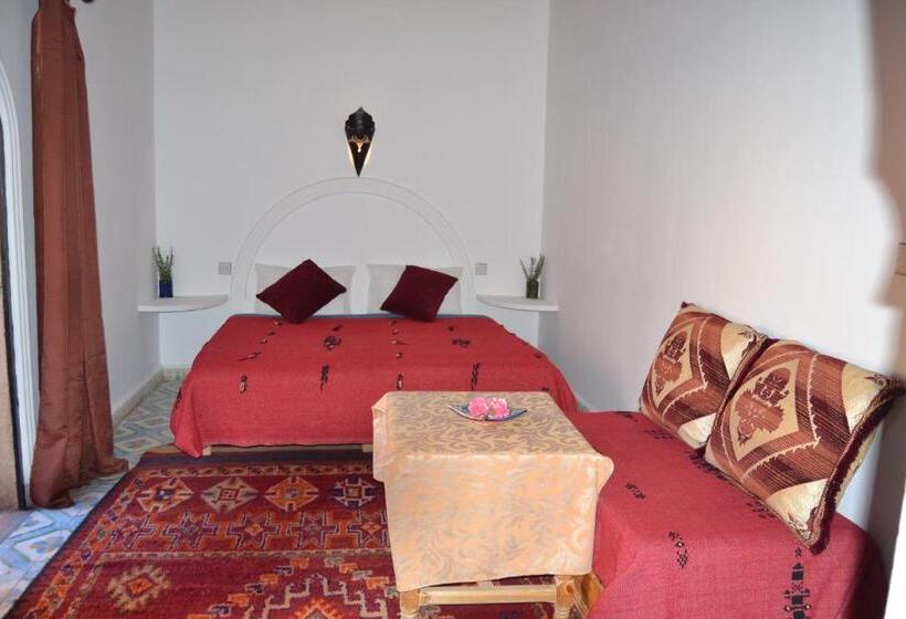 فندق صغير Auberge Tissadrine