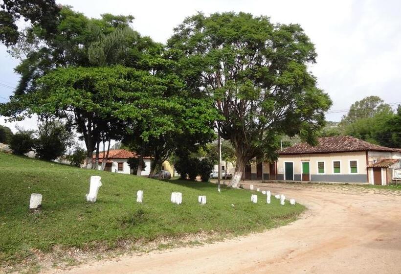 Hostel Mirante Do Vale