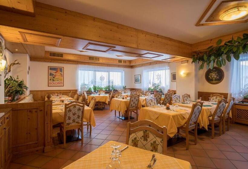 בית מלון כפרי Albergo Vezzana