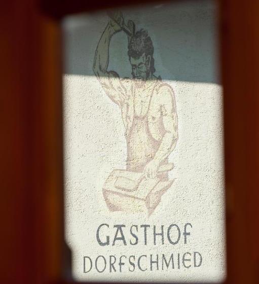 فندق Zum Dorfschmied