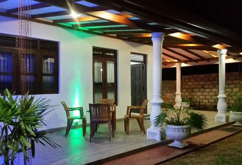 بنسيون Kandyan Rest