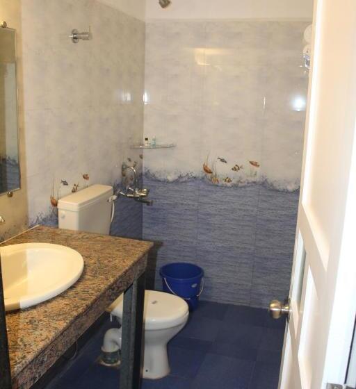 Qees Empire Beach Resort