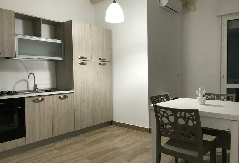 تختخواب و صبحانه La Residenza Apartment