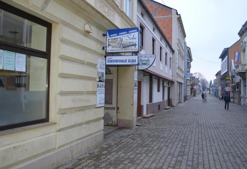 פנסיון Rooms Aračić